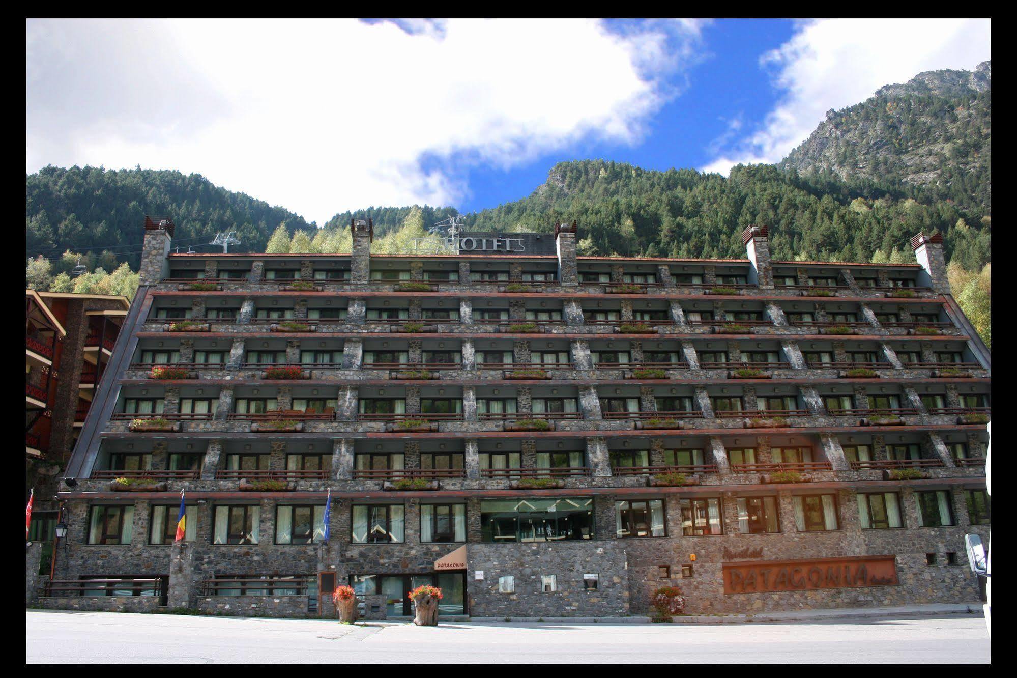 Yomo Patagonia Hotel Arinsal Ngoại thất bức ảnh